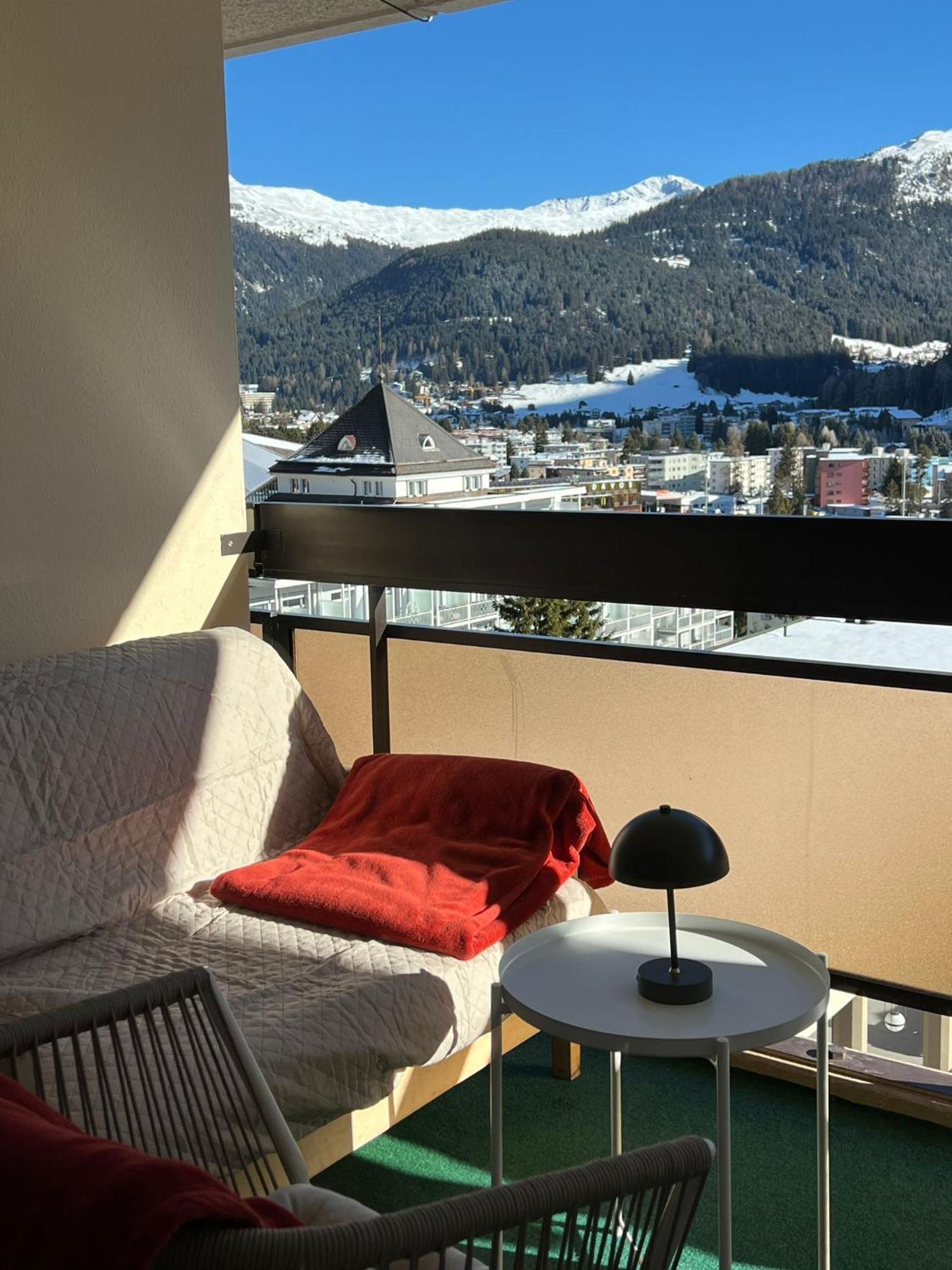 New Renovated Apartment In Center Of Davos Zewnętrze zdjęcie