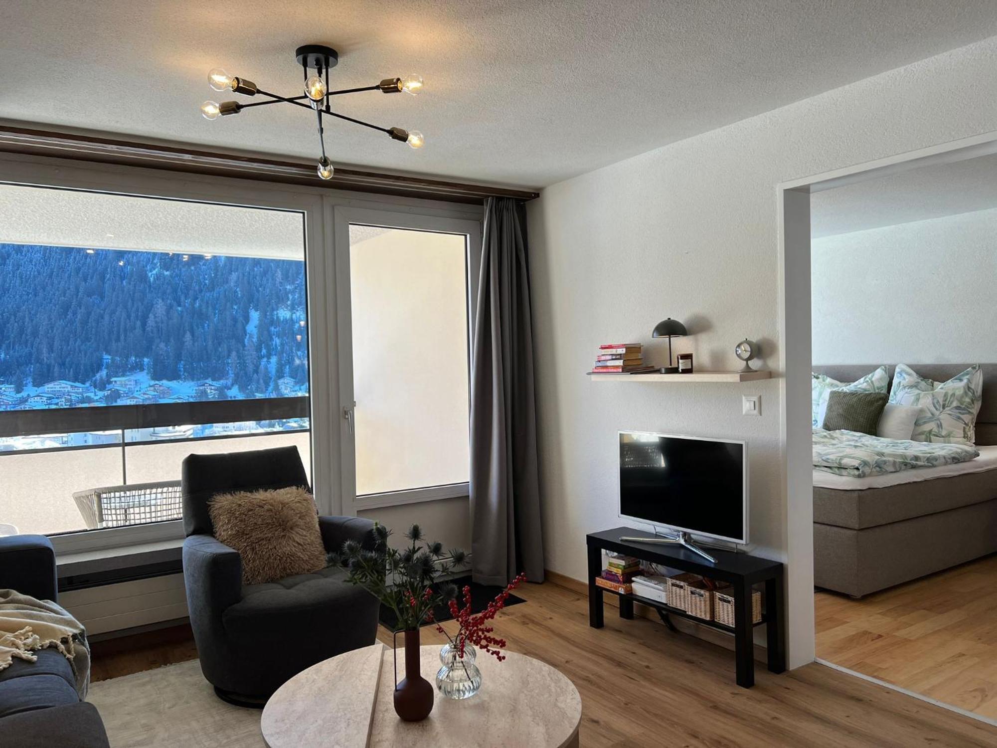 New Renovated Apartment In Center Of Davos Zewnętrze zdjęcie