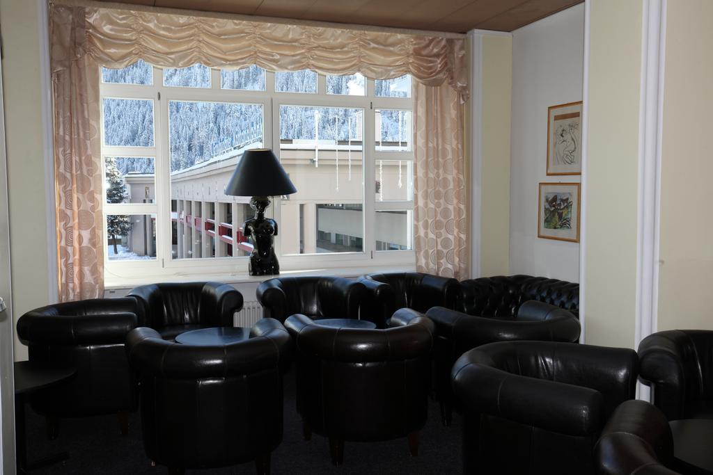 New Renovated Apartment In Center Of Davos Zewnętrze zdjęcie