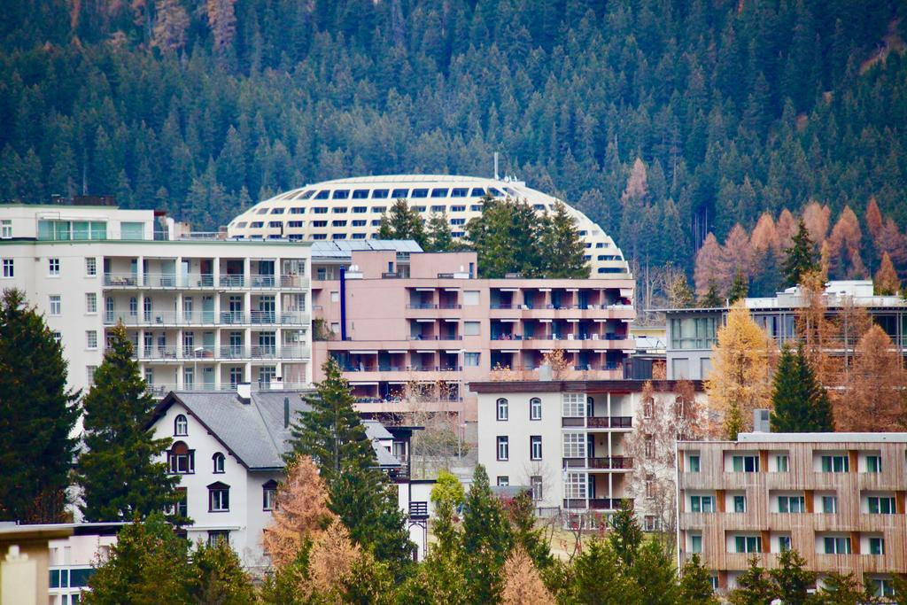 New Renovated Apartment In Center Of Davos Zewnętrze zdjęcie